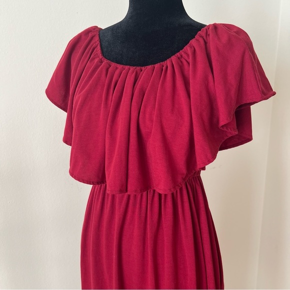 Elegant Burgundy Off-Shoulder Smocked Waist Ruffle Maxi Dress With Pockets Sz S - Picture 4 of 10